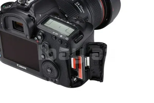 Kamera Canon DSLR EOS 5D Mark IV + 24-105mm IS USM 3
