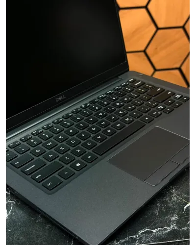Dell Latitude 7400 Noutbuk