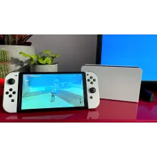 Портативная игровая консоль Nintendo Switch OLED
