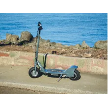 Razor E300 Elektrik Skuter – 24 km/saat, 250W