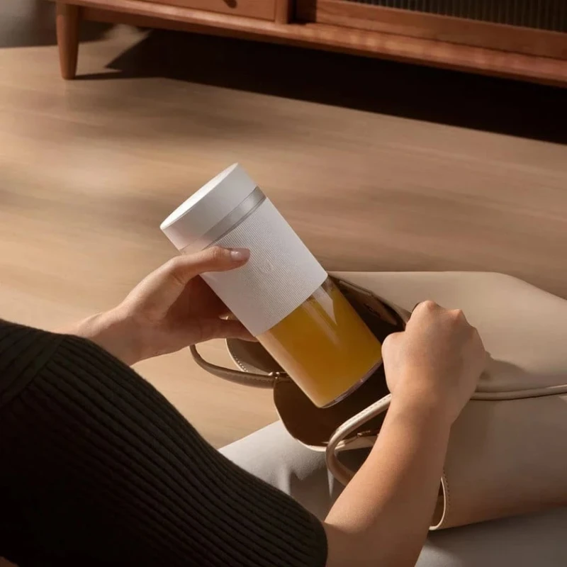 Блендер Xiaomi Mijia MJZZB02PL - BHR8835CN Блендер Xiaomi Mijia MJZZB02PL - BHR8835CN