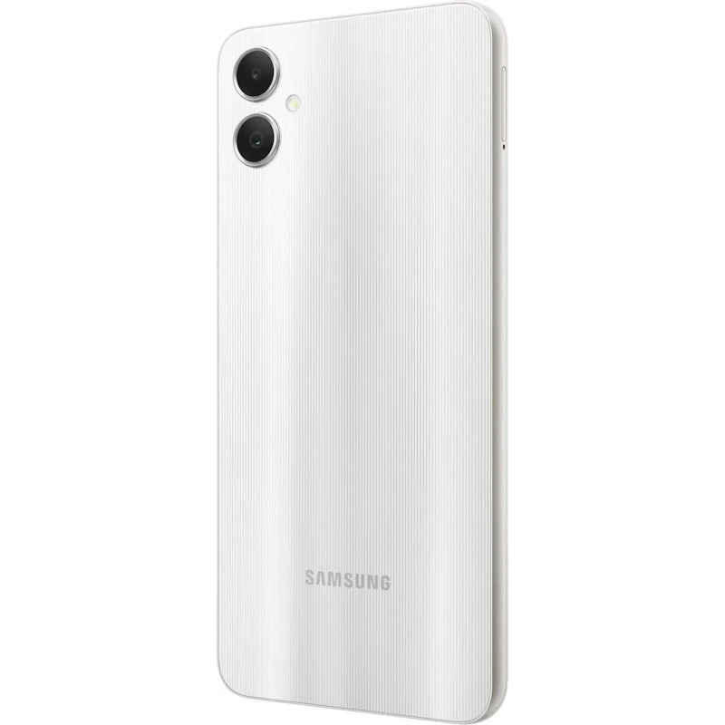 Смартфон Samsung Galaxy A05 4GB/64GB Silver Смартфон Samsung Galaxy A05 4GB/64GB Silver