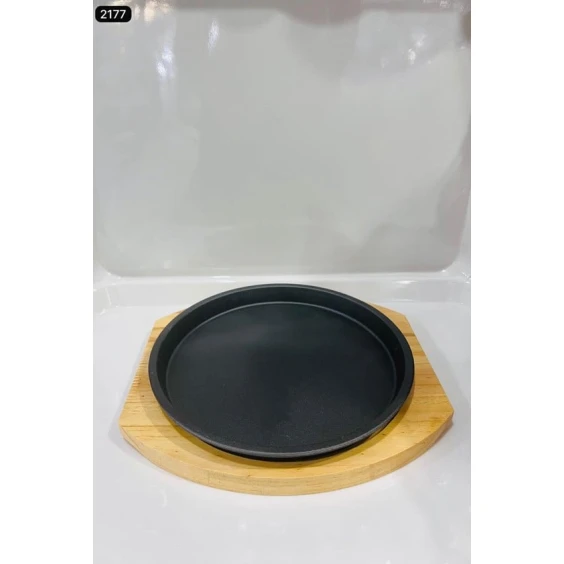 Tava 311, altı taxtalı, 22 sm, çuqun Tava 311, altı taxtalı, 22 sm, çuqun