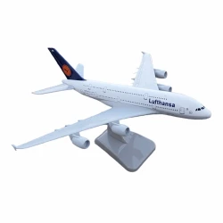 Коллекционная фигурка Lufhansa, 17x20x8.5 см Коллекционная фигурка Lufhansa, 17x20x8.5 см