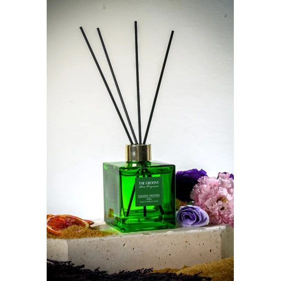 Ароматический диффузор The Groove Green Square Floral Mandarin ELE.10.101.200, 200 мл, товар в ассортименте