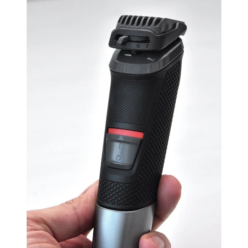 Триммер Philips 11-в-1 Series 5000 MG5730/15 Триммер Philips 11-в-1 Series 5000 MG5730/15