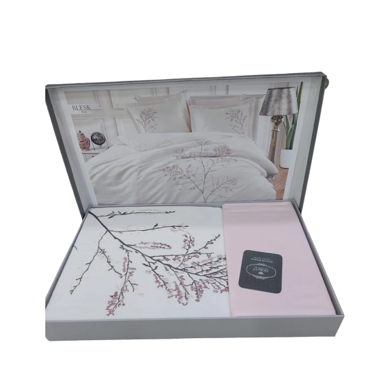 Комплект постельного белья DO&GO DO7, пододеяльник 200х220 см, простыня 220х240 см, наволочки 70x70 см, 50х70 см, двуспальный, сатин, белый/розовый Комплект постельного белья DO&GO DO7, пододеяльник 200х220 см, простыня 220х240 см, наволочки 70x70 см, 50х70 см, двуспальный, сатин, белый/розовый