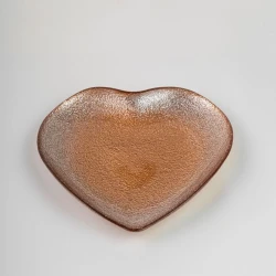 Тарелка Egels Home Glassware M228, стекло, розовая, 21.5 см