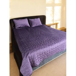 Набор с наволочками MiraNova 382, велюр/сатин, фиолетовый, покрывало 220x240 см, наволочки 50x70 см 2 шт