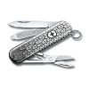 Нож многофункциональный Victorinox Classic Classic Eagle Flight 0.6223.L2102 Нож многофункциональный Victorinox Classic Classic Eagle Flight 0.6223.L2102
