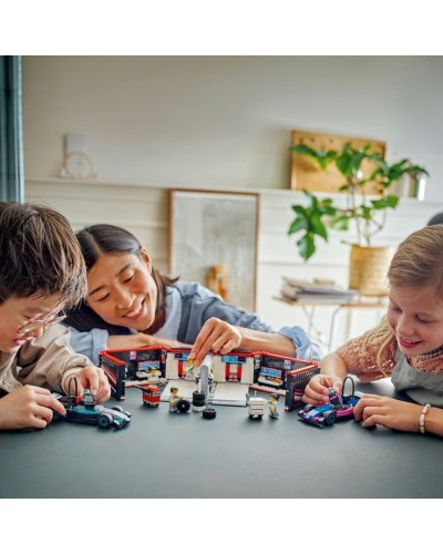 Konstruktor LEGO City F1® Garage & Mercedes-AMG & Alpine Cars 60444, 678 parça, 7 yaşdan