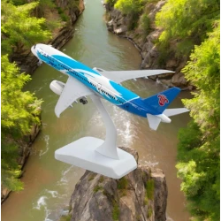 Декоративная модель самолета F35-ag-273, 18x16.5x9.5 см, белый/голубой