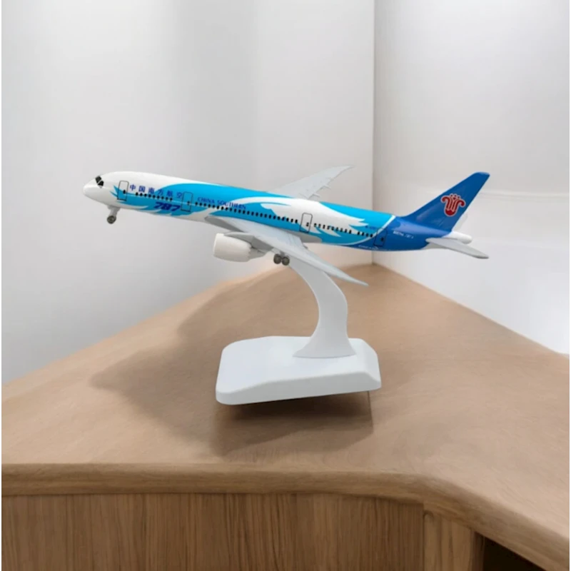 Декоративная модель самолета F35-ag-273, 18x16.5x9.5 см, белый/голубой Декоративная модель самолета F35-ag-273, 18x16.5x9.5 см, белый/голубой