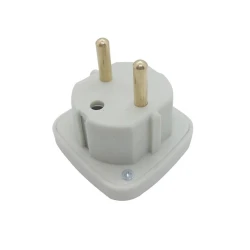 Переходник VOLTAM VT-03, 1-розеточный