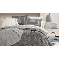 Комплект постельного белья Yataş Elsa, пододеяльник 200х220 см, простыня 240х260 см, наволочка 50х70 см (4 шт), покрывало 190x230 см, двуспальный, хлопок/полиэстер, серый