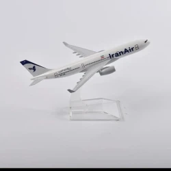 Kolleksiya fiquru İran Air Airbus A330, 15x15x9 sm