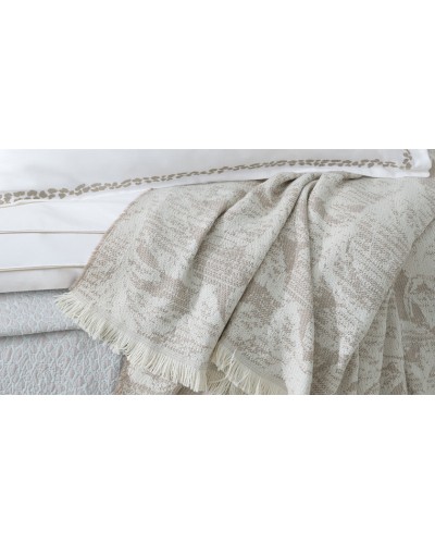 Yataq dəsti Yataş Belis Fall Winter, ikinəfərlik Avro mələfə ilə, yorğan üzü 200х220 sm, mələfə 240x260 sm, 4 əd yastıq üzü 50x70 sm, örtük 230x240 sm, pled 140x190 sm, Vizon