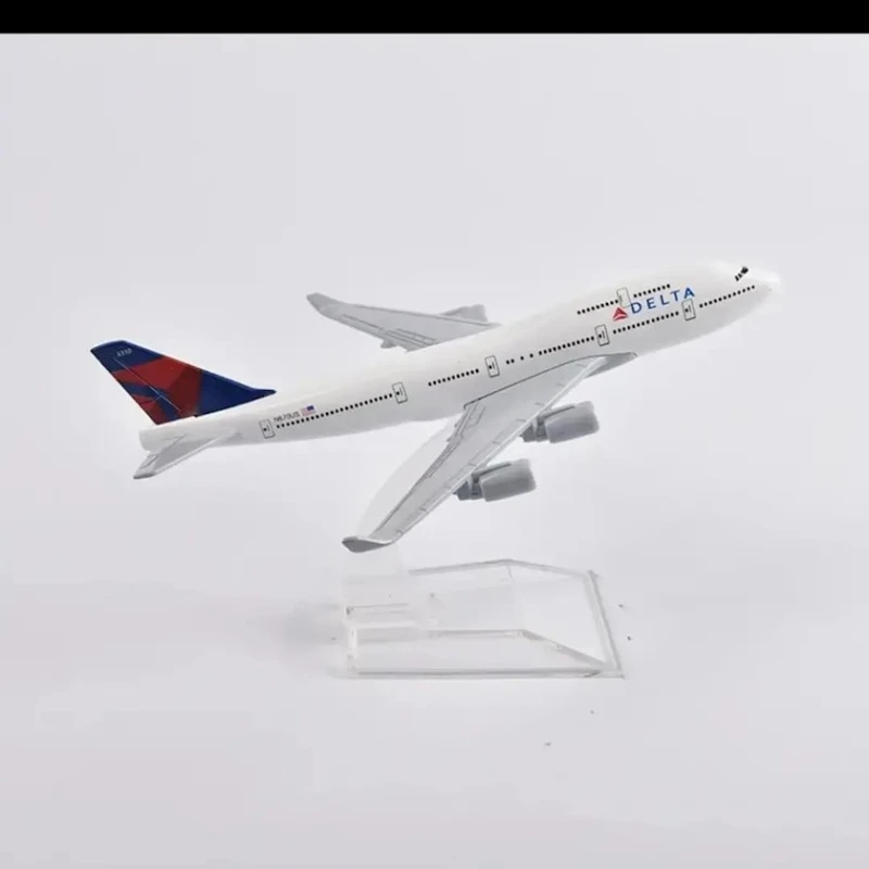 Kolleksiya heykəlciyi Delta Air Boeing 747, 15x14.5x8 sm Kolleksiya heykəlciyi Delta Air Boeing 747, 15x14.5x8 sm