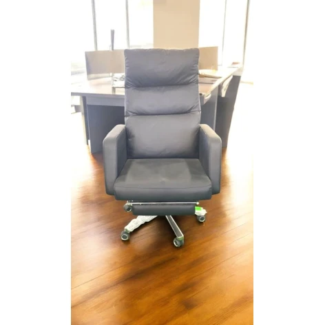 Кресло офисное Mayak MY2, 60x69 см, черный Кресло офисное Mayak MY2, 60x69 см, черный