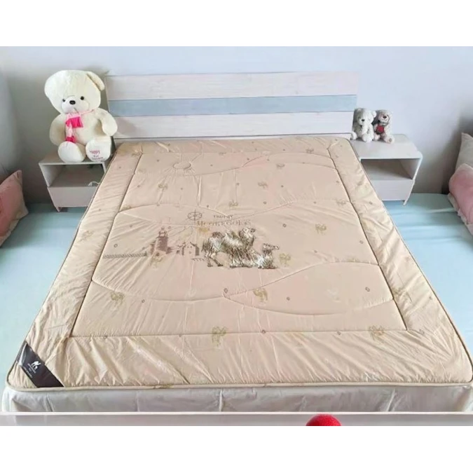 Одеяло Narlı 000644, односпальное, зимнее, бежевое, 160x220 см Одеяло Narlı 000644, односпальное, зимнее, бежевое, 160x220 см