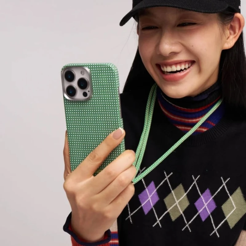 Çexol Pitaka Ultra Slim Apple iPhone 16 Pro üçün Forest Green Çexol Pitaka Ultra Slim Apple iPhone 16 Pro üçün Forest Green