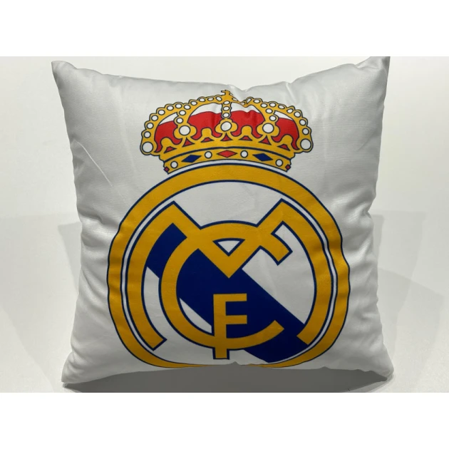 Real Madrid Loqolu Dekorativ Yastıq 45x45 sm Real Madrid Loqolu Dekorativ Yastıq 45x45 sm