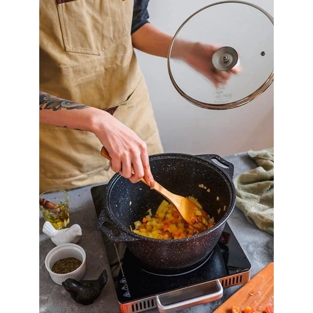 Кастрюля Kukmara Мраморная kmt22a, с крышкой, алюминий, черная, 20 см, 2 л Кастрюля Kukmara Мраморная kmt22a, с крышкой, алюминий, черная, 20 см, 2 л