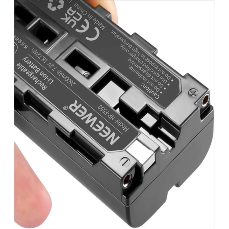 Батарейный блок Neewer NP-F550 Батарейный блок Neewer NP-F550