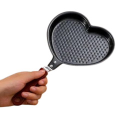 Сковорода в виде сердечка, с антипригарным покрытием, черная, 17х28.5x2 см Сковорода в виде сердечка, с антипригарным покрытием, черная, 17х28.5x2 см