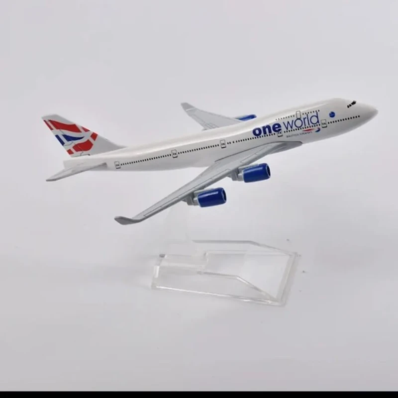 Коллекционная фигурка One World Boeing 747, 15x14x8 см Коллекционная фигурка One World Boeing 747, 15x14x8 см