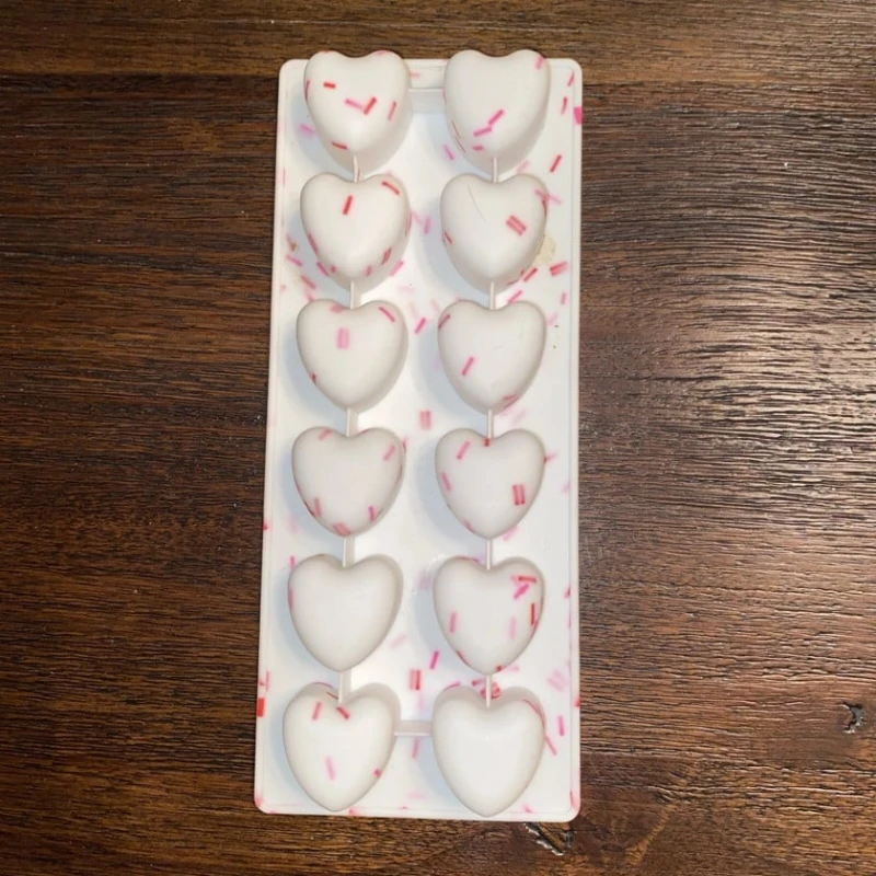 Buz və şokolad ürəkləri üçün silikon qəlib