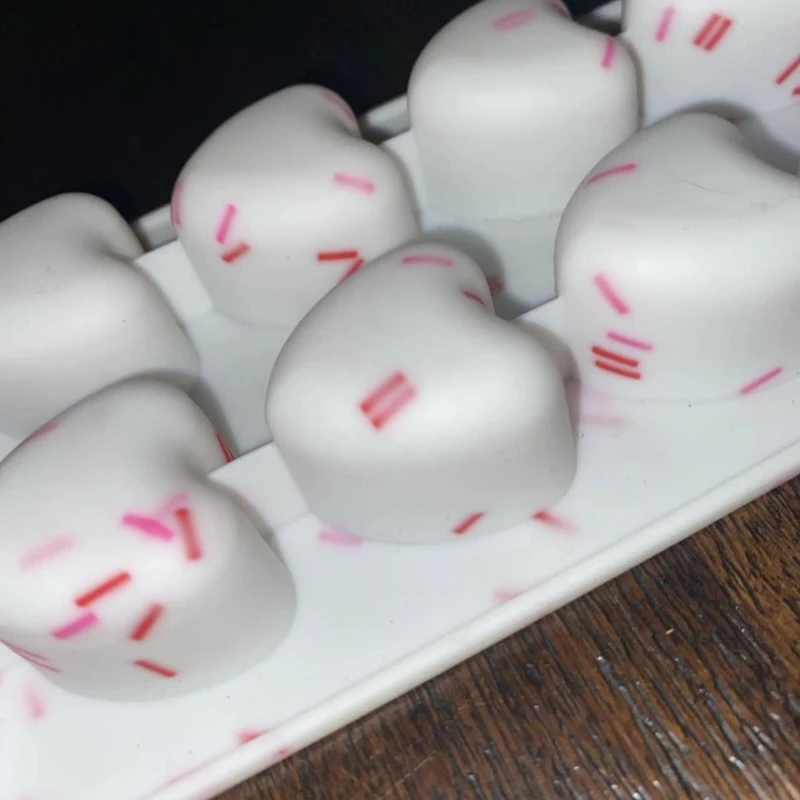 Buz və şokolad ürəkləri üçün silikon qəlib