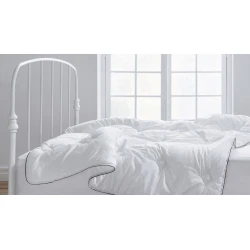 Одеяло Yataş Dacron Quallofil 195x215 см, двуспальное, белое Одеяло Yataş Dacron Quallofil 195x215 см, двуспальное, белое