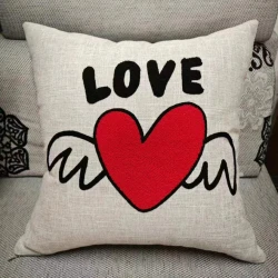 Декоративная подушка ML19 Love, 45х45 см Декоративная подушка ML19 Love, 45х45 см