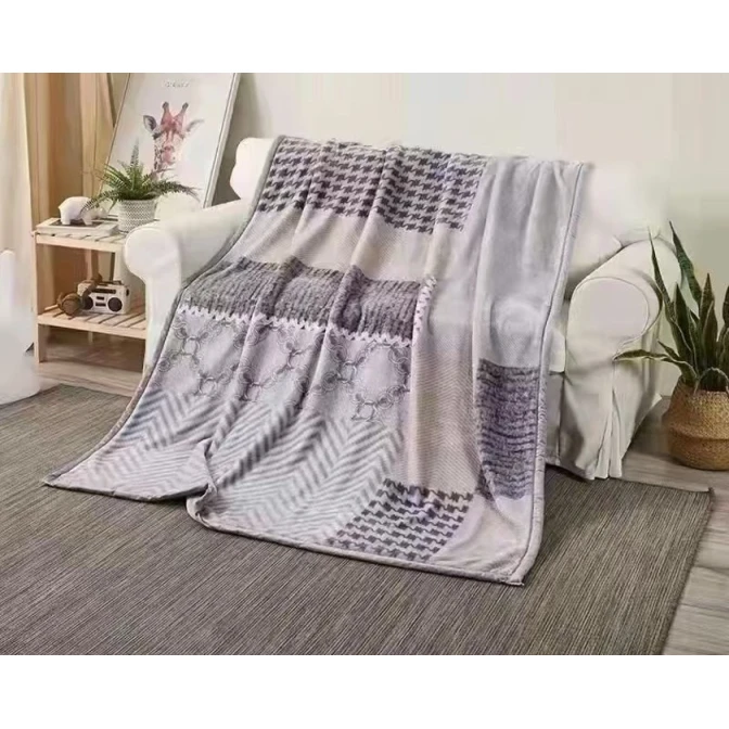 Детский плед MM tekstil MM-150, 150x200 см Детский плед MM tekstil MM-150, 150x200 см