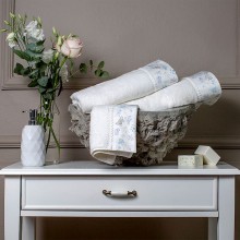 Dəsmal dəsti və aromatlaşdırıcı Tivolyo Home Iris, pambıq, ağ, 3 əd, 30x50/50x100/75x150 sm, 400 ml