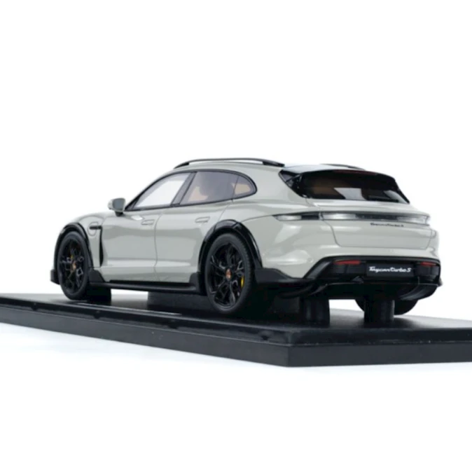 Игрушечная машинка GT Spirit Diecast Porsche Taycan Turbo S Cross Turismo, серый