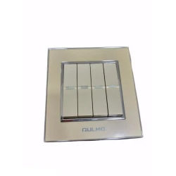 Dörd düyməli söndürən Aulmo, qızılı