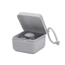 Футляр для пустышек BIBS Cloud, полипропилен/силикон Футляр для пустышек BIBS Cloud, полипропилен/силикон