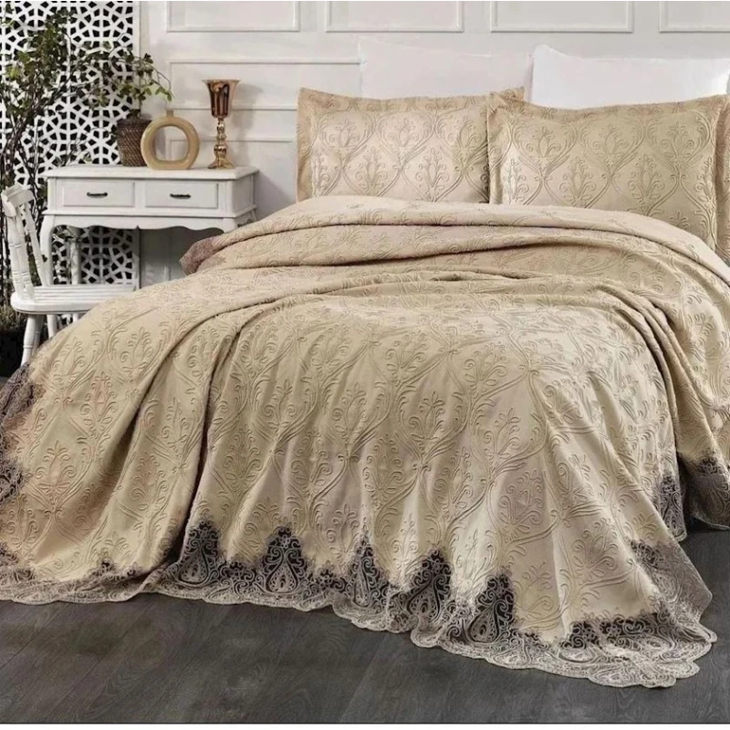 Örtük və yastıq üzü dəsti SHA-0000899, 240х260 sm, velür, bej Örtük və yastıq üzü dəsti SHA-0000899, 240х260 sm, velür, bej