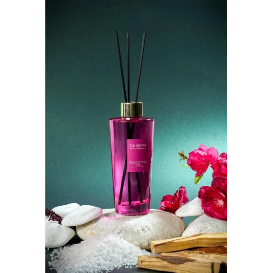 Ароматический диффузор The Groove Sakura Blossom SOU.10.103.200, 200 мл, товар в ассортименте Ароматический диффузор The Groove Sakura Blossom SOU.10.103.200, 200 мл, товар в ассортименте