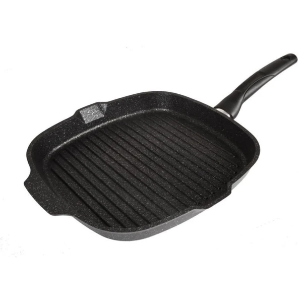 Сковородка-гриль Kukmara sqkmt282a, с крышкой, алюминий, черная, 28 см Сковородка-гриль Kukmara sqkmt282a, с крышкой, алюминий, черная, 28 см