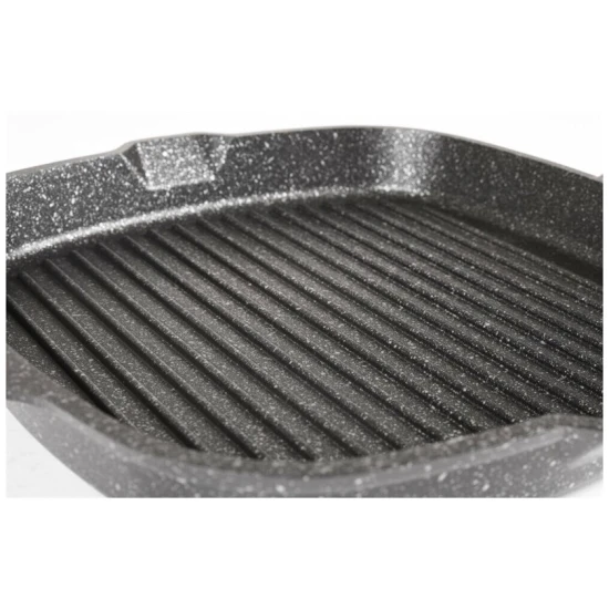 Сковородка-гриль Kukmara sqkmt282a, с крышкой, алюминий, черная, 28 см Сковородка-гриль Kukmara sqkmt282a, с крышкой, алюминий, черная, 28 см