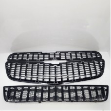 Ön bamperin barmaqlığı Chevrolet Cobalt avtomobili üçün A-125, qara