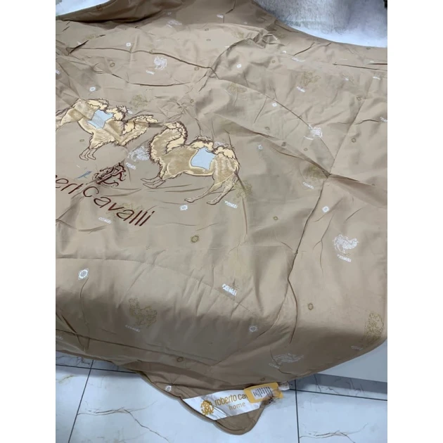 Yorğan Roberto Cavalli FS-002, birnəfərlik, bej Yorğan Roberto Cavalli FS-002, birnəfərlik, bej