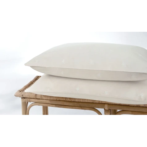 Подушка Yataş Morby, 50x70 см, кремовый Подушка Yataş Morby, 50x70 см, кремовый