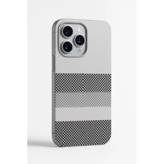Чехол Carbon Fiber для Apple iPhone 15 Pro Silver