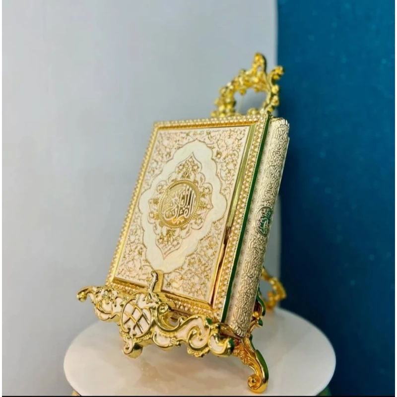 Сувенир Zərif Qızılı Naxışlı Qurani-Kərim Qutusu Lüks Сувенир Zərif Qızılı Naxışlı Qurani-Kərim Qutusu Lüks