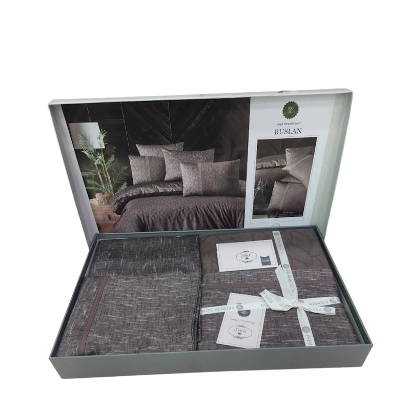 Yataq dəsti DO&GO DO11, yorğan üzü 200х220 sm, mələfə 220х240 sm, yastıq üzləri 70x70 sm, 50х70 sm, ikinəfərlik, satin, qəhvəyi Yataq dəsti DO&GO DO11, yorğan üzü 200х220 sm, mələfə 220х240 sm, yastıq üzləri 70x70 sm, 50х70 sm, ikinəfərlik, satin, qəhvəyi