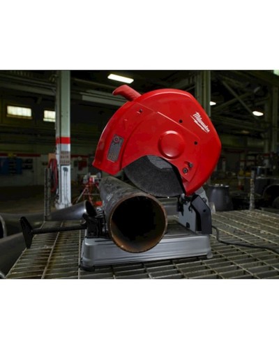 Metal üzərində kəsmə mişar Milwaukee CHS 355